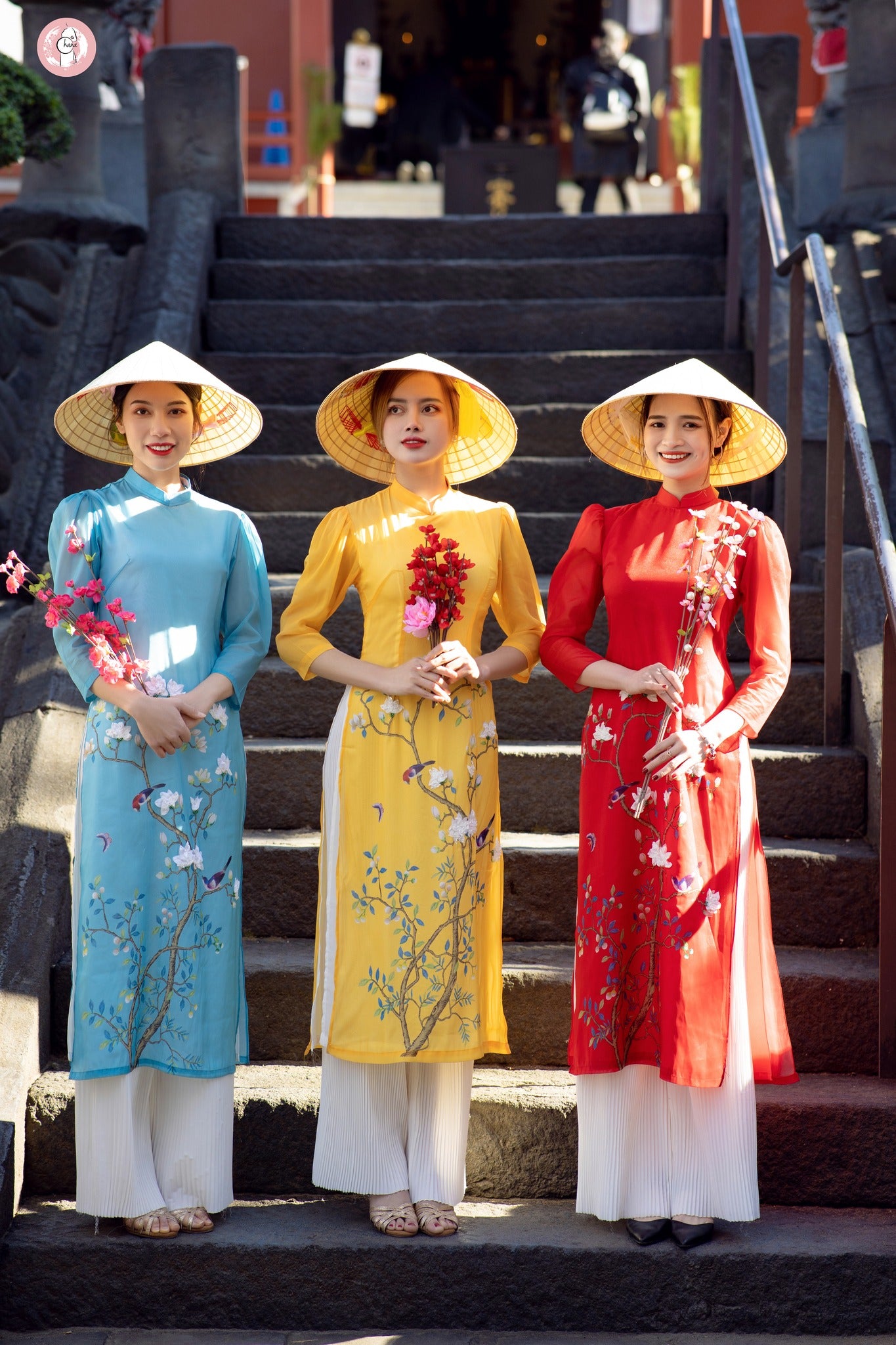 ベトナム民族衣装 : アオザイ 新作販売 - フォーマル